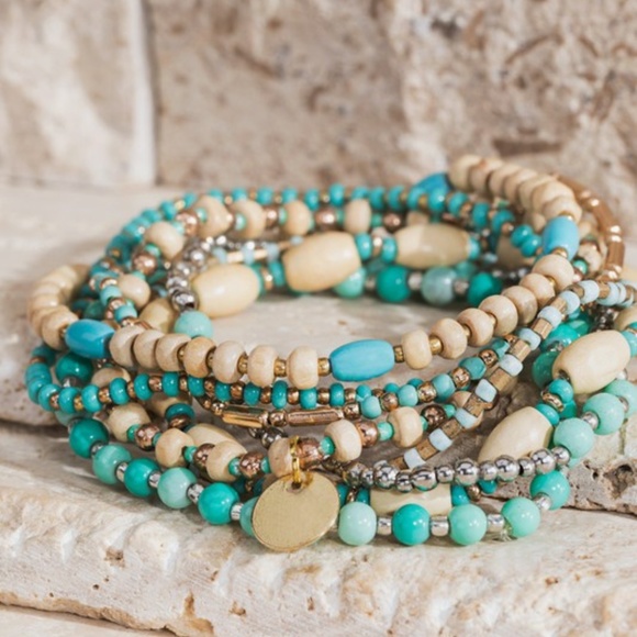Jewelry - NWT Boho Mix Beaded & Glass Layered Bracelet